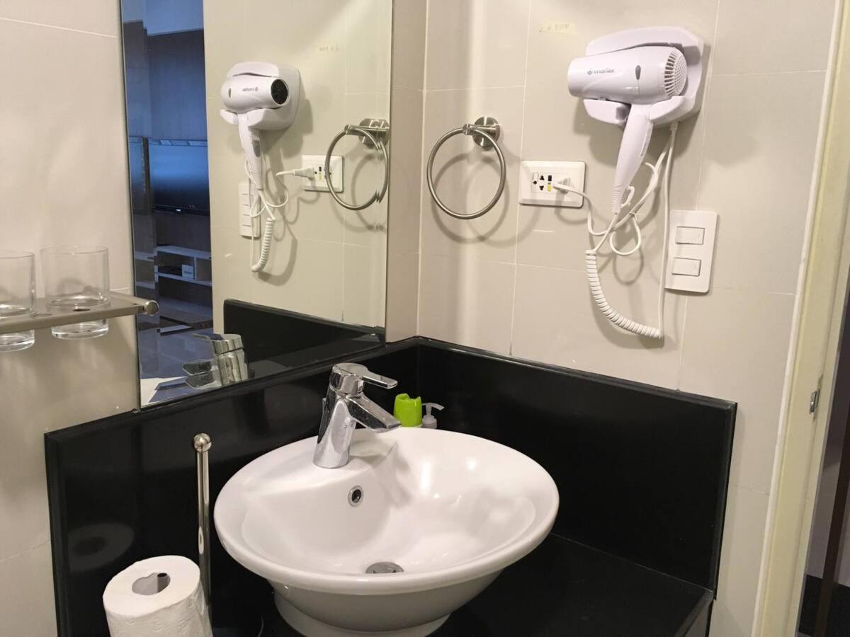 2 Bedroom Condo Apartment Near Naia 3 Pasay City Манила Экстерьер фото