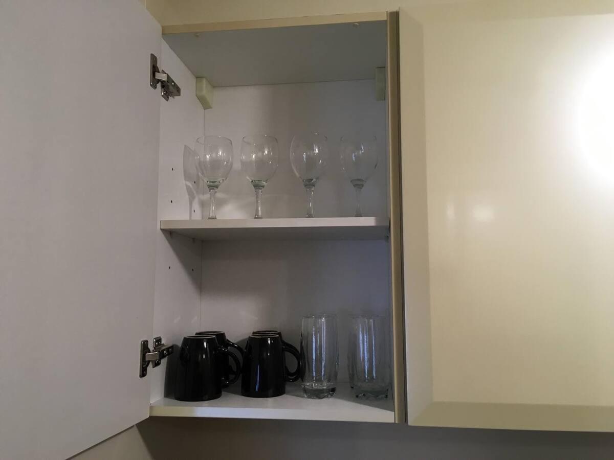 2 Bedroom Condo Apartment Near Naia 3 Pasay City Манила Экстерьер фото